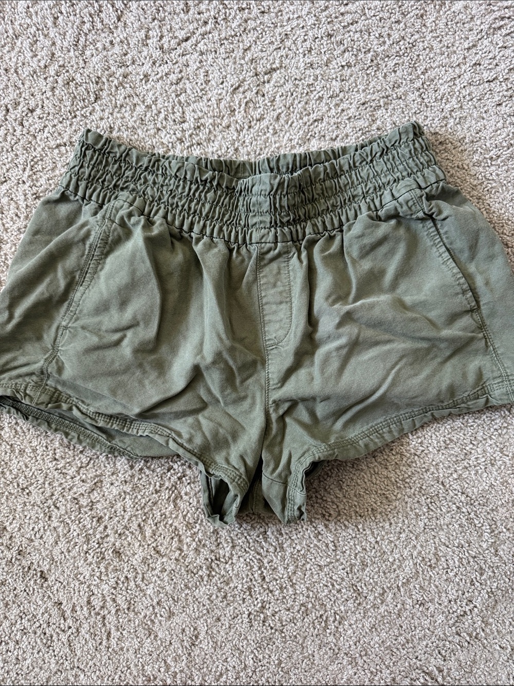 Aerie Women’s Olive Smocked Waist Shorts